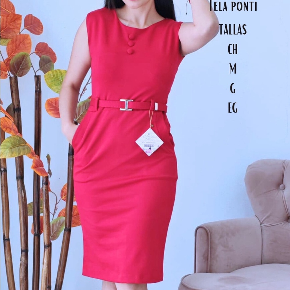 Elegant Red Sleeveless Dress